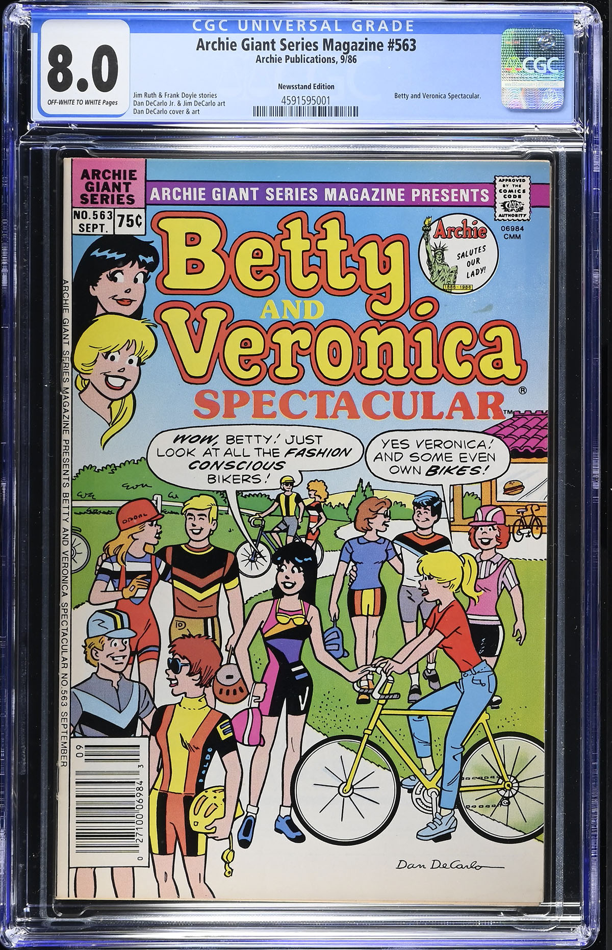 Archie Giant Series Magazine #563 CGC 8.0 ow/w Newsstand Edition