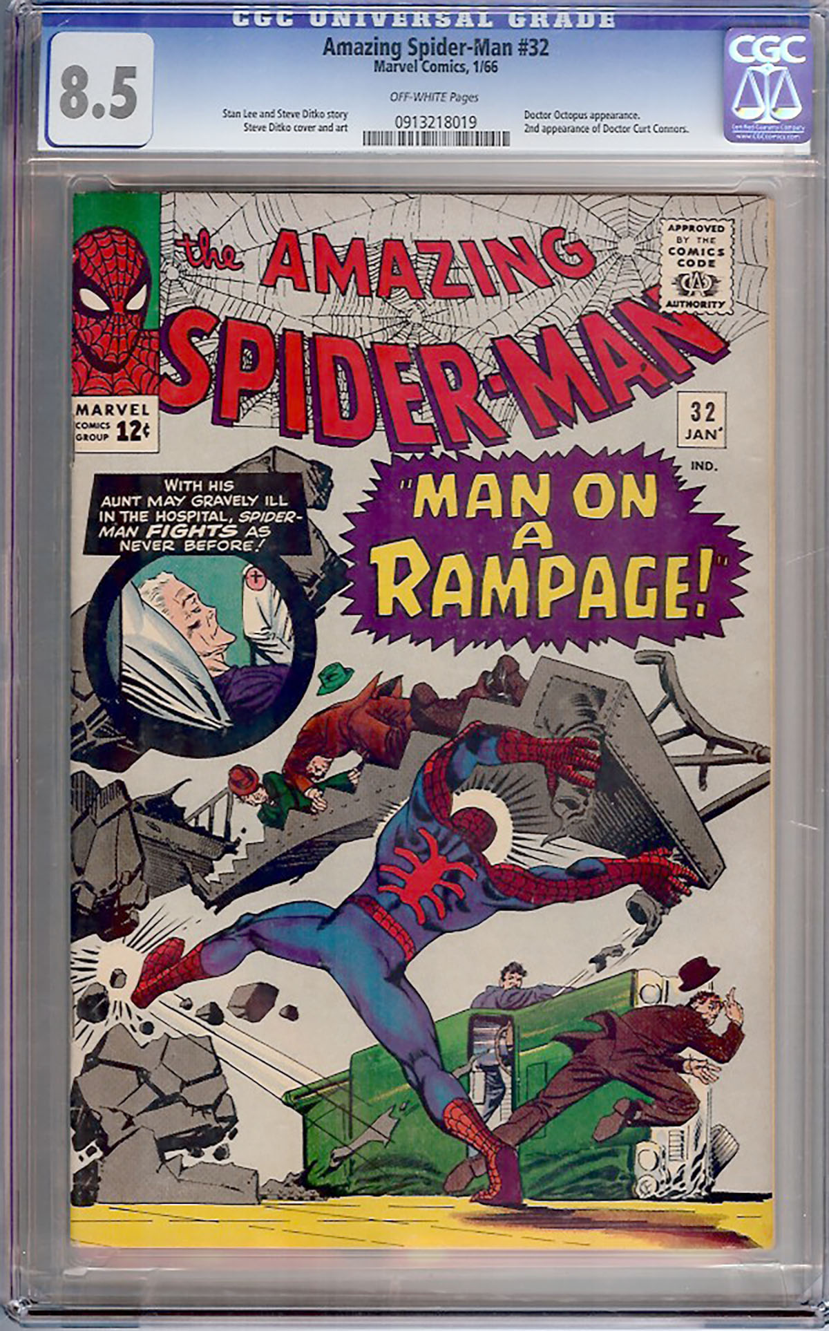 Amazing Spider-Man #32 CGC 8.5 ow